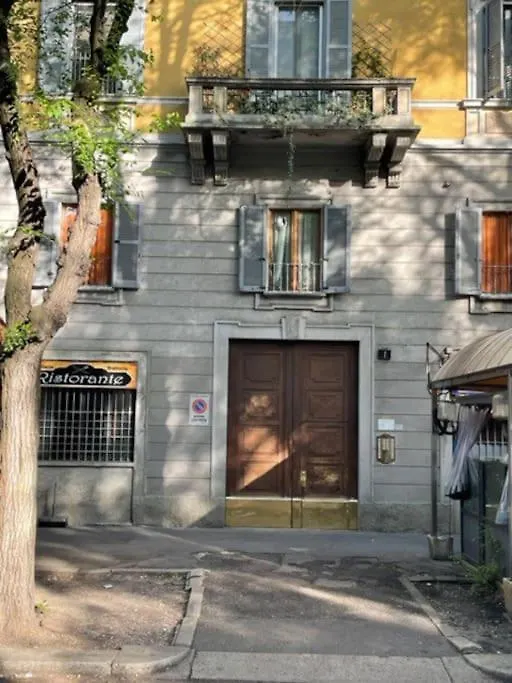 Splendido Bilocale In Vecchia Milano Apartment